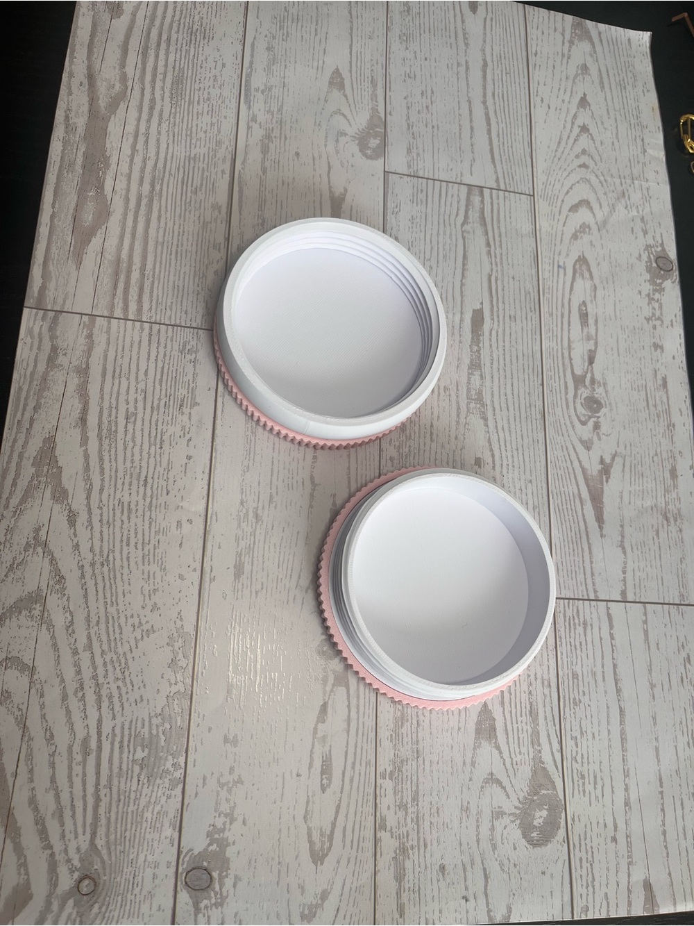 Oreo Pink Cookie Container - Picture 6 of 6